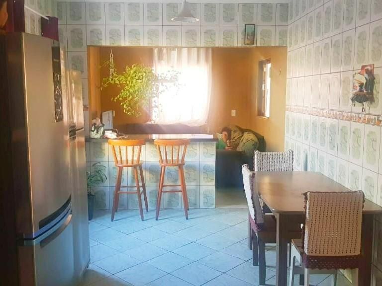 Casa em Caminho Novo, Palhoça. 4 quartos, 162m². Imagem 2 de 11